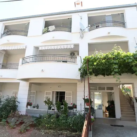 Dinka Guesthouse Makarska Exterior photo