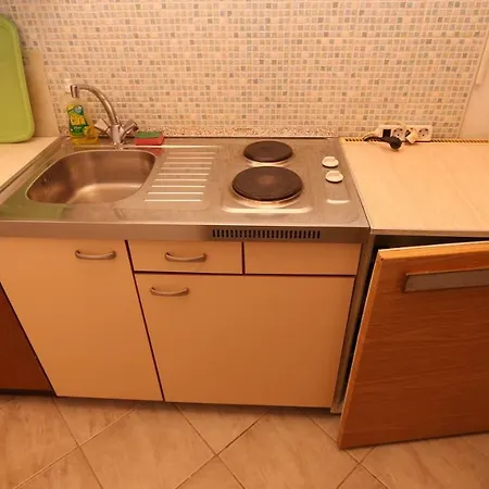 Dinka Guesthouse Makarska Exterior photo