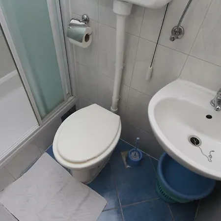 Dinka Guesthouse Makarska Exterior photo