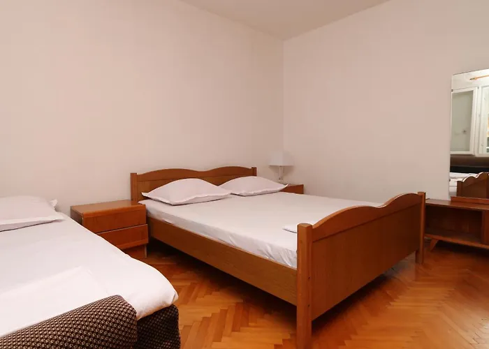 Dinka Guesthouse